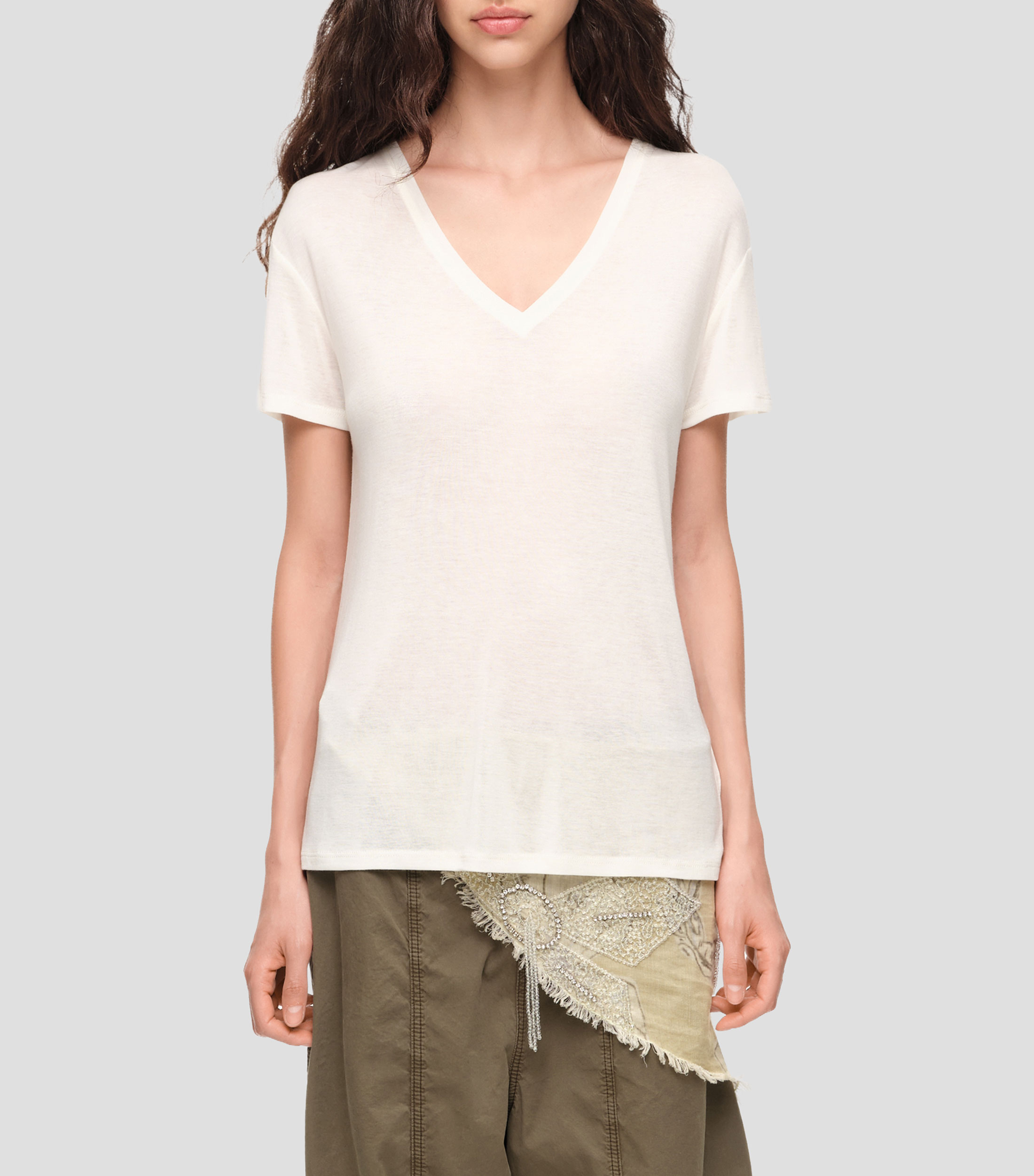 Playera cuello V manga corta lisa Mujer